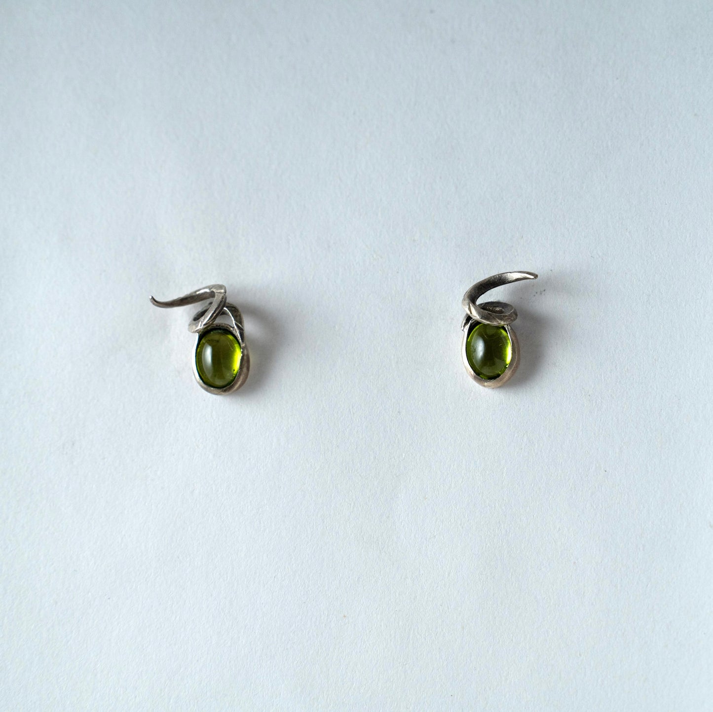 Handmade Animal Horn Sterling Silver Studs with Peridot – Gunmetal Finish