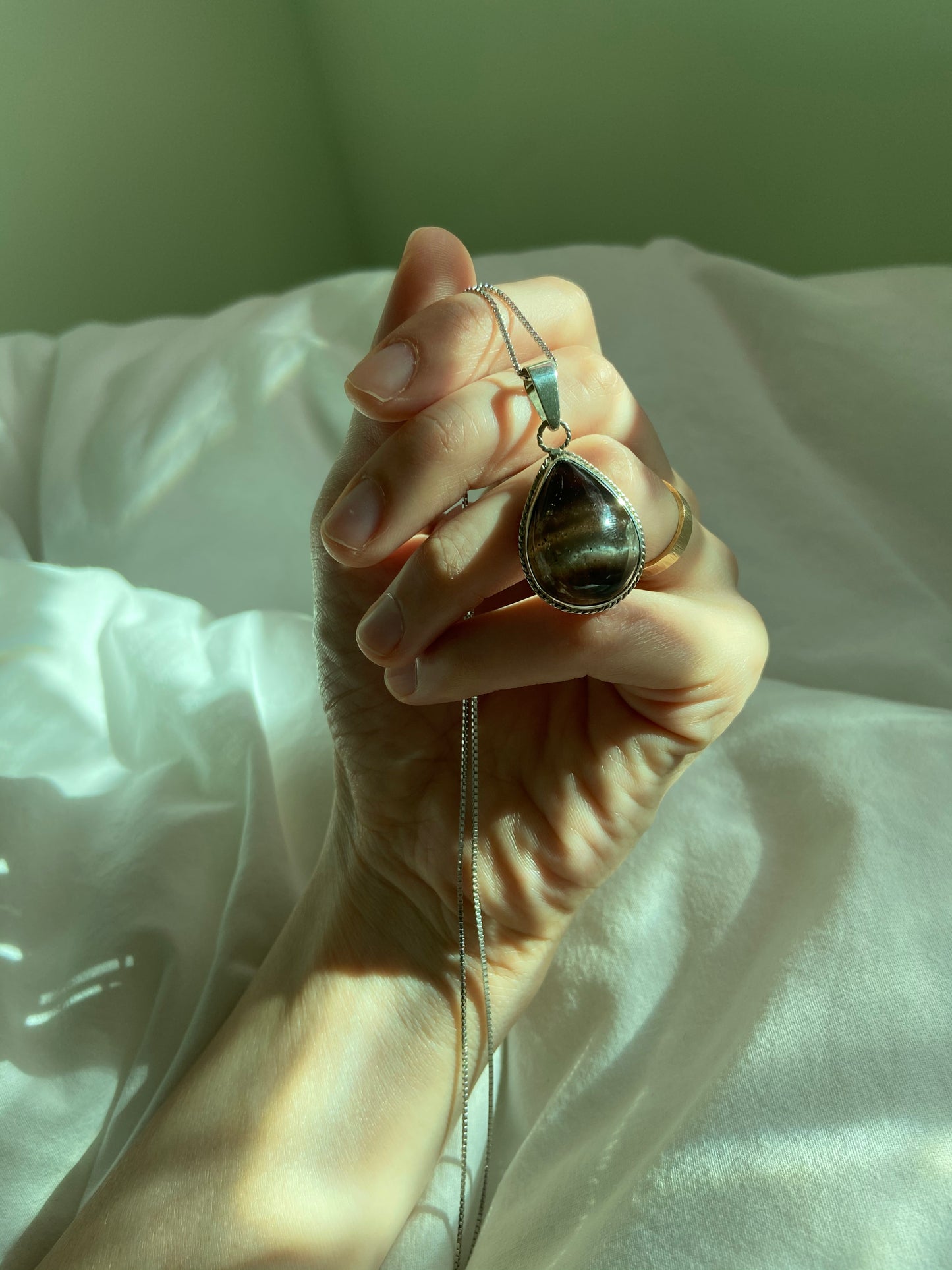 Tigers eye silver tear drop necklace