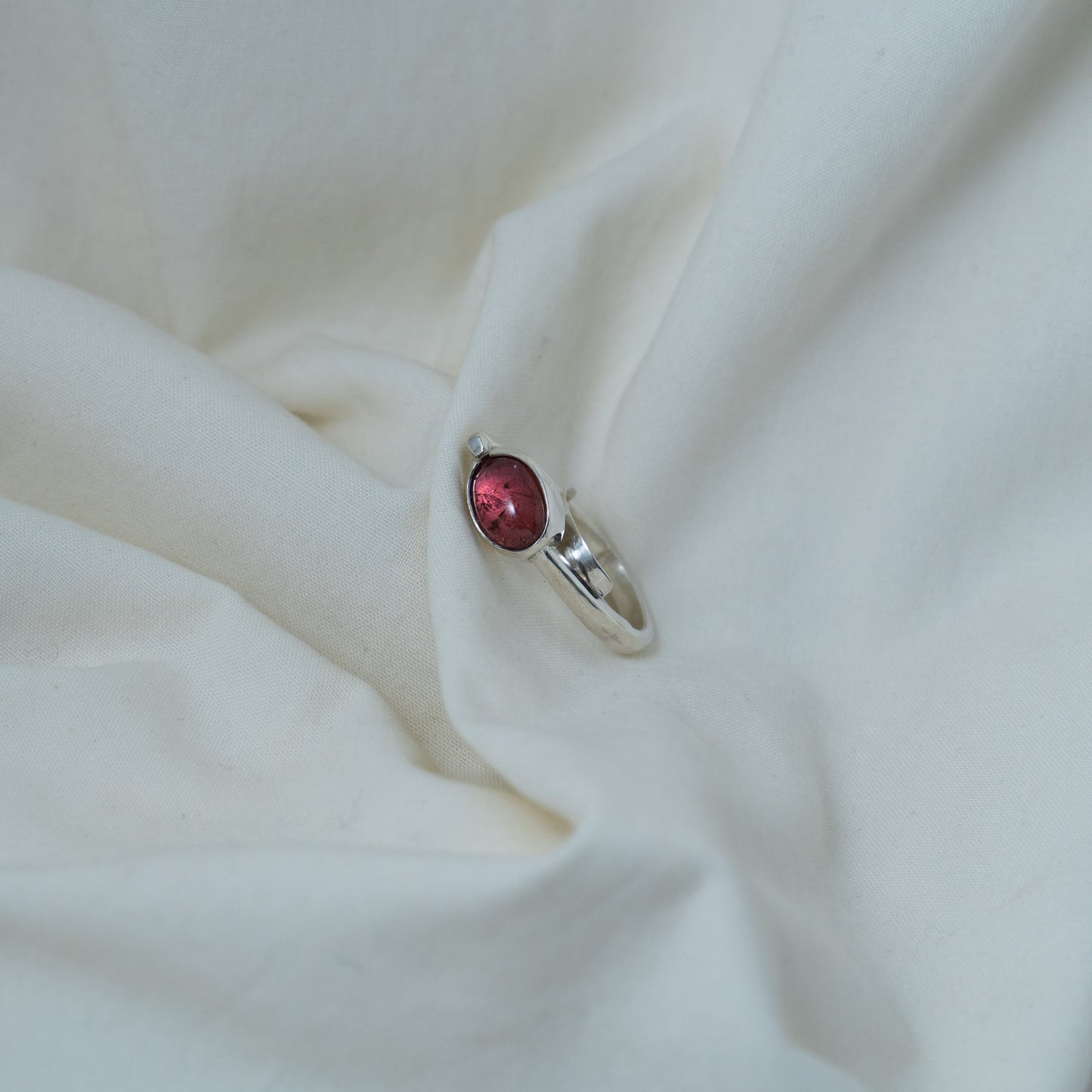 Iconic, retro-inspired, pink tourmaline silver ring