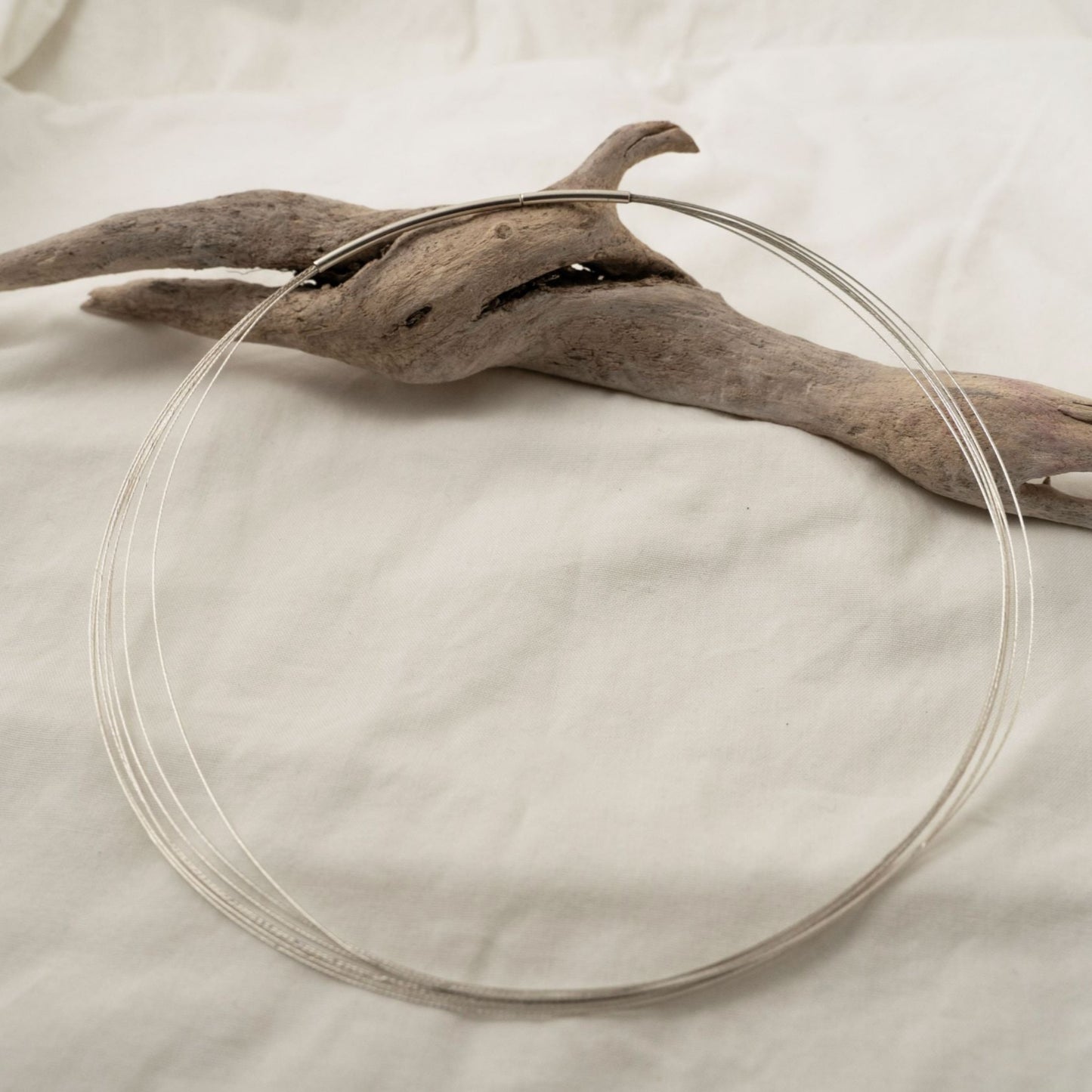 thin silver thread circular chain