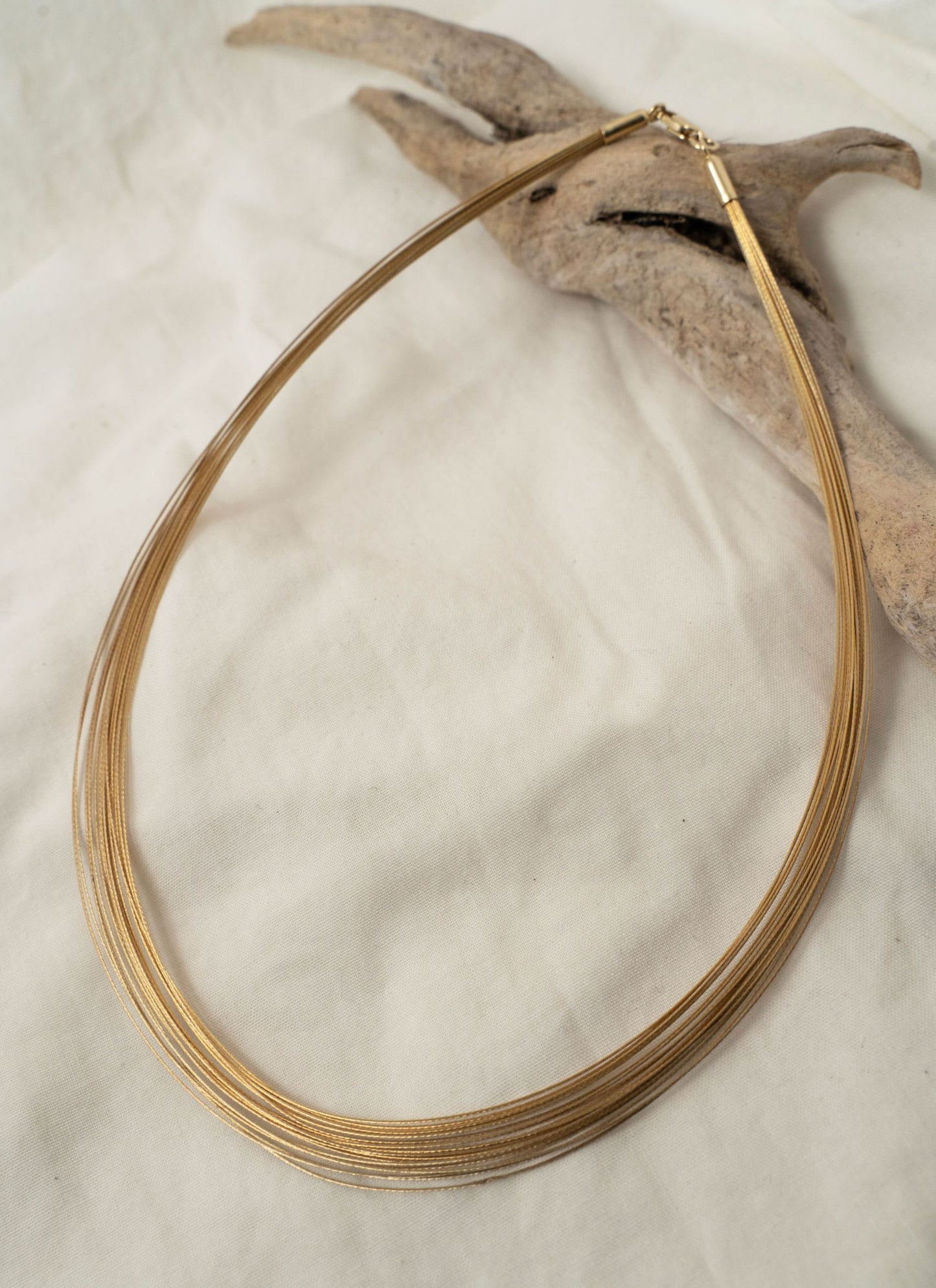 Gold-plated thread chain