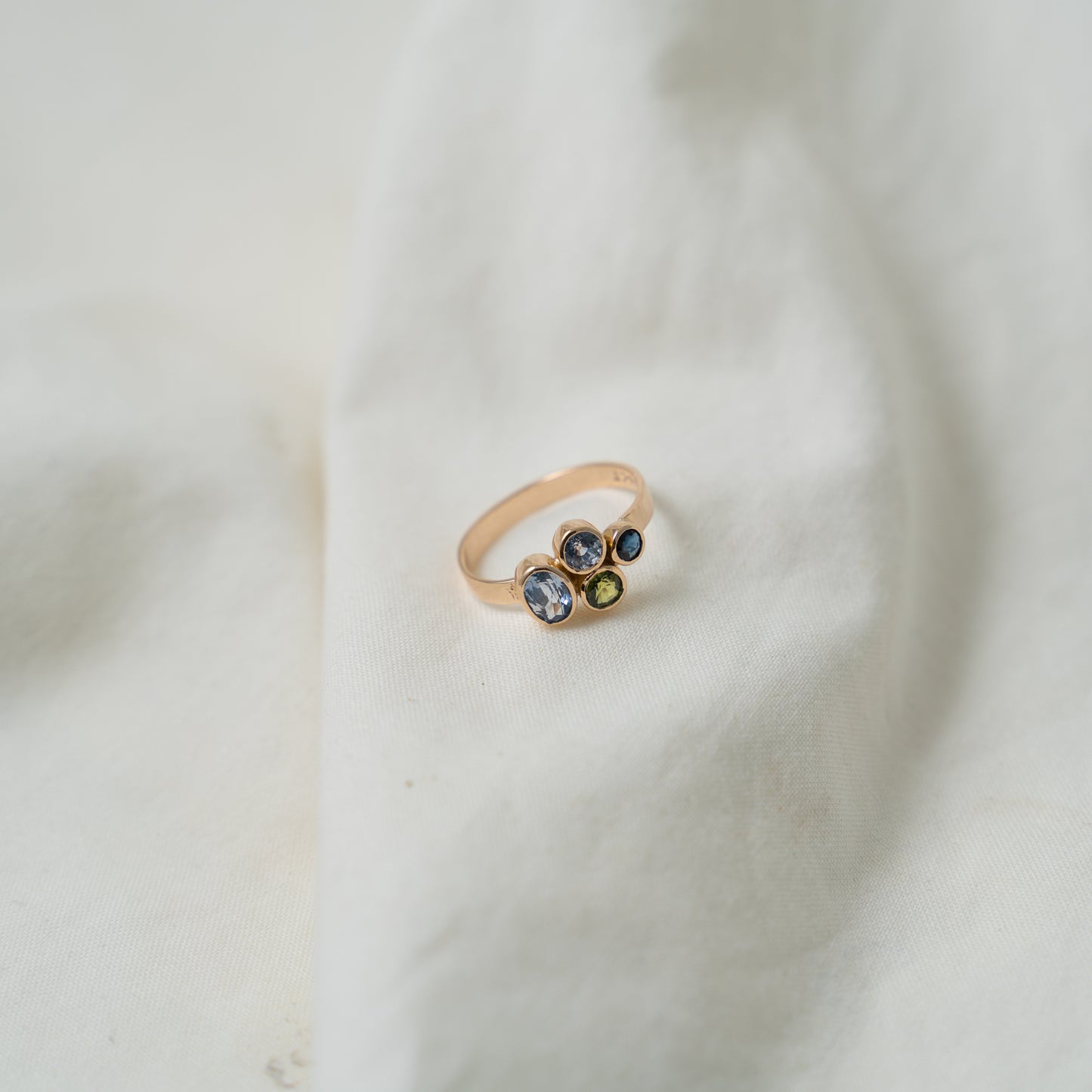 Gold Sapphire ring