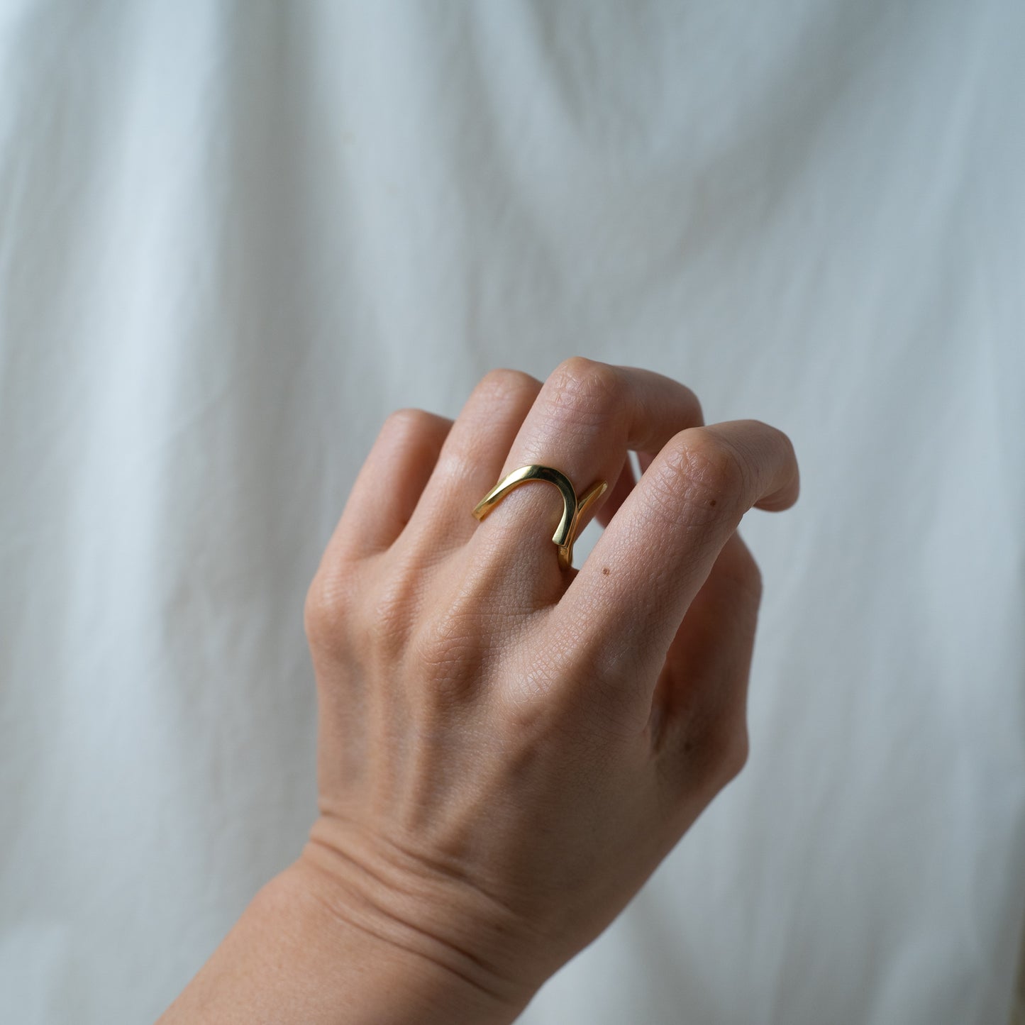 Gold curve movement ring (multifunctional)