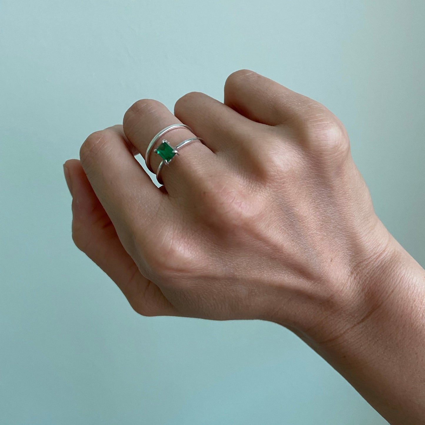 Cubic zirconia emerald silver ring double set