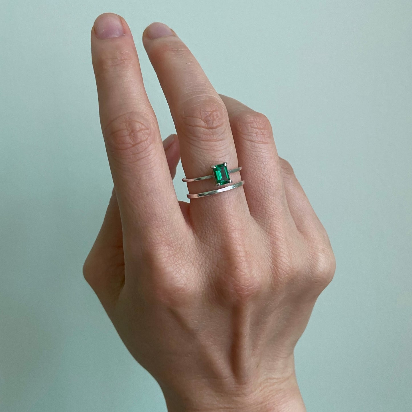 Cubic zirconia emerald silver ring double set