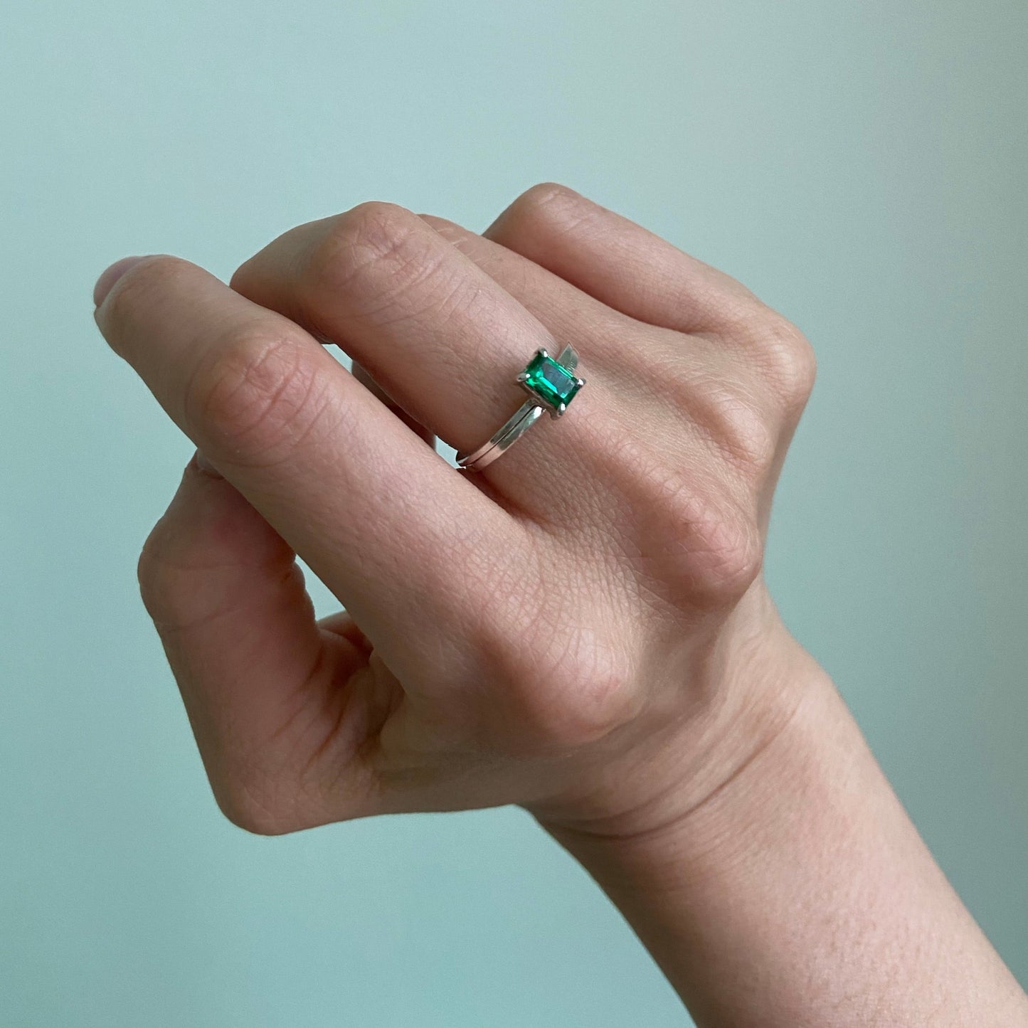 Cubic zirconia emerald silver ring double set