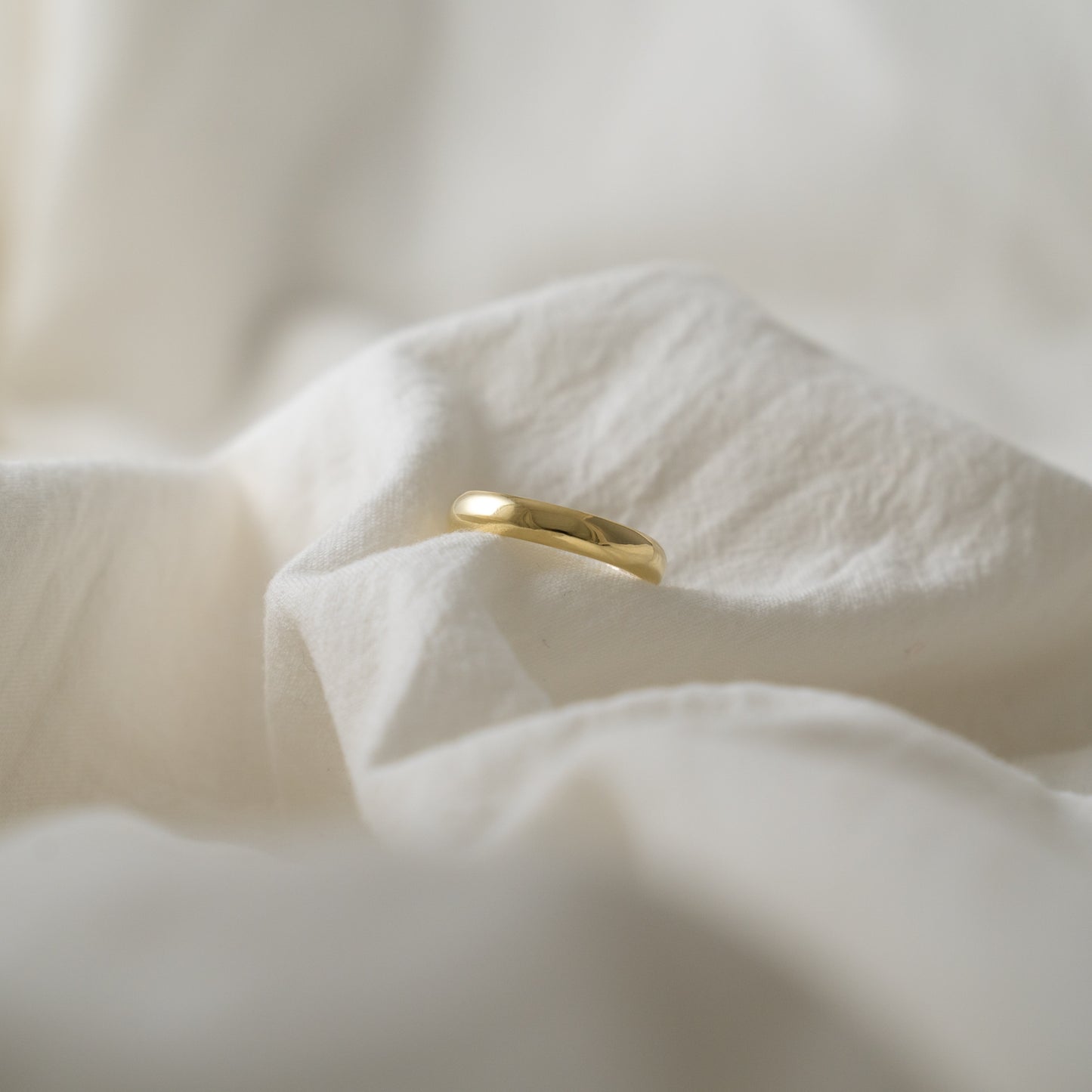 Minimalist, dual-metal, 18k white and yellow wedding ring band