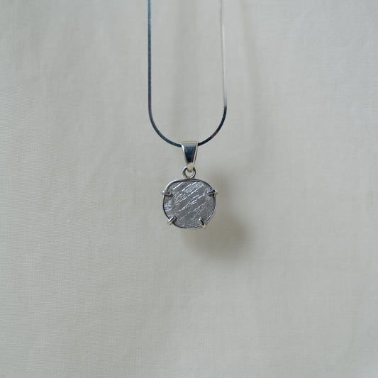 Vela | Petite Namibian meteorite silver pendant