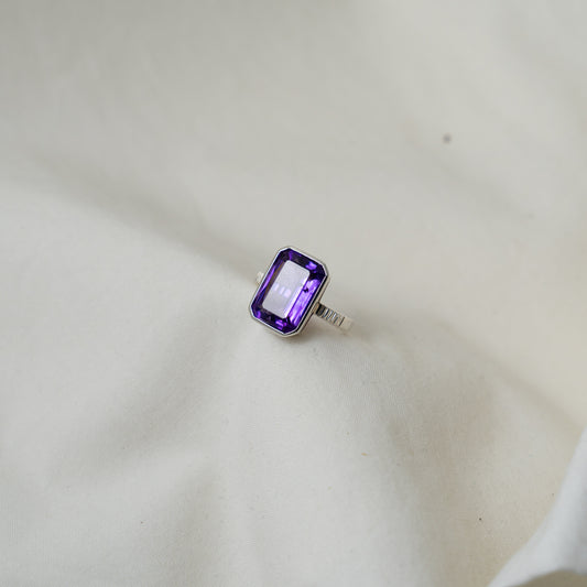 Amethyst statement silver ring